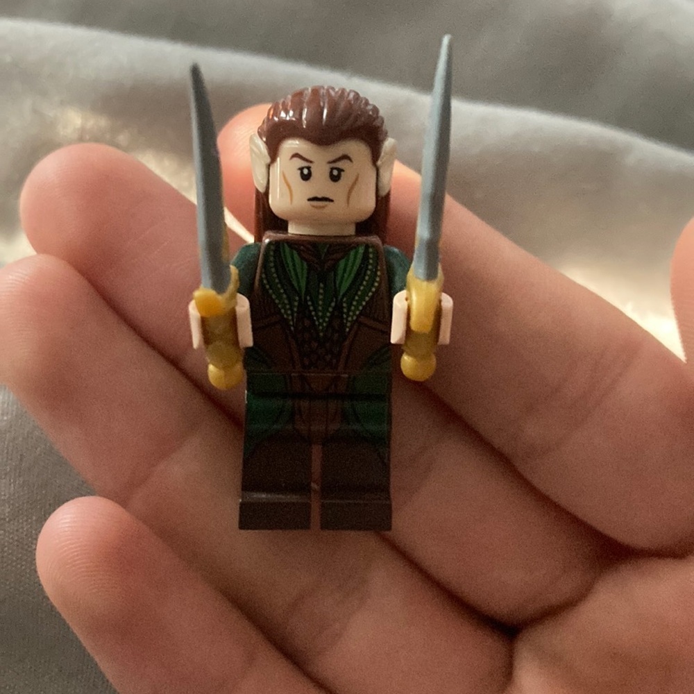 LEGO The Hobbit Smaug 79012 Army MIRKWOOD ELF Minifigure Figure with Dagger